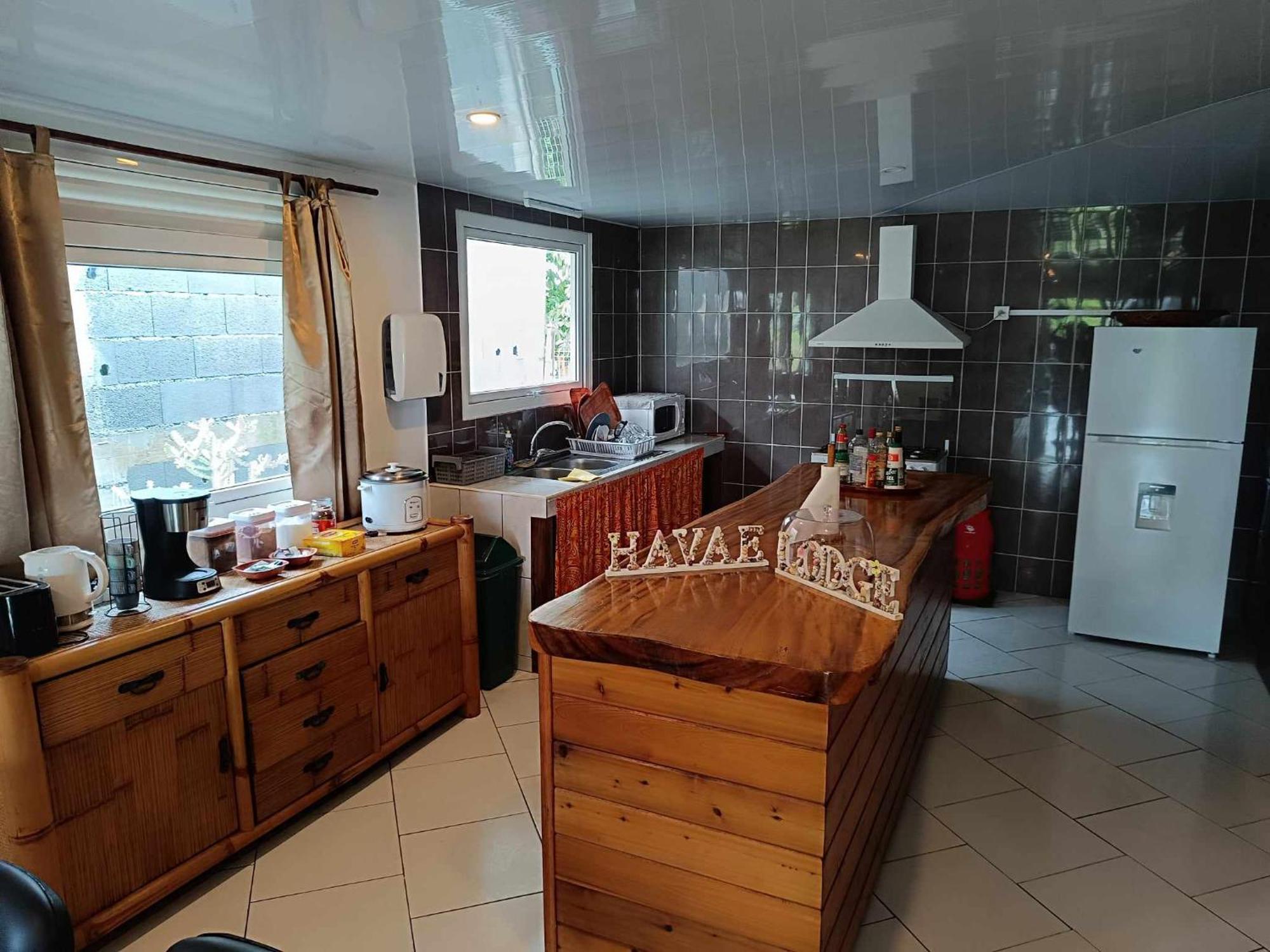 Hava'E Lodge Teahupoo Esterno foto