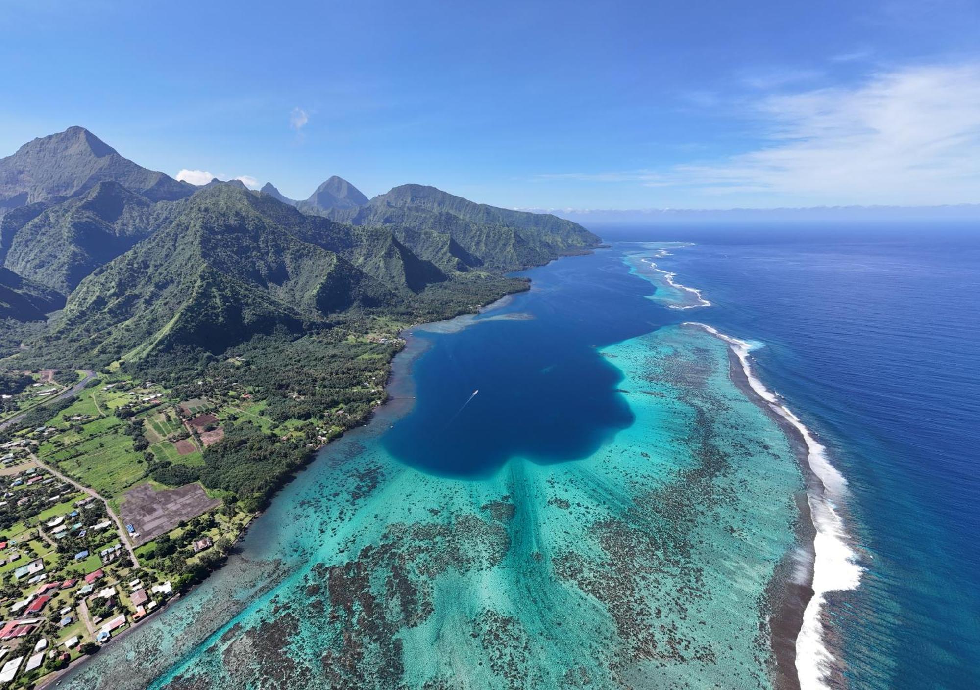 Hava'E Lodge Teahupoo Esterno foto